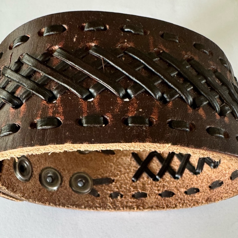 SHYANNE- Leather Wristband Brown Bracelet